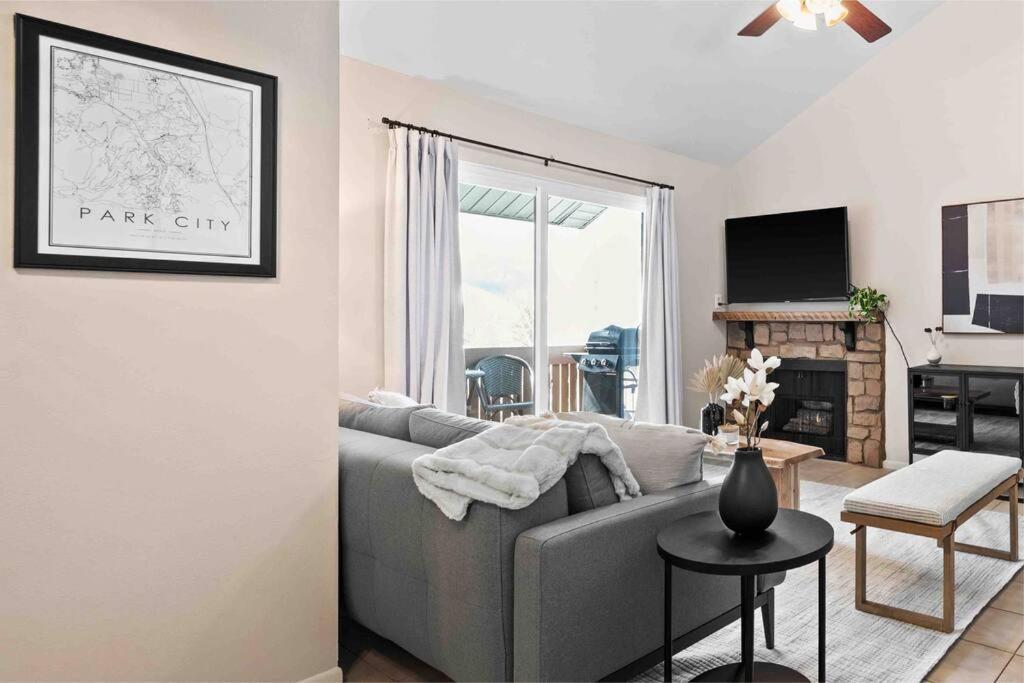 Cozy Top Floor Condo With Mountain Views Park City Exteriör bild
