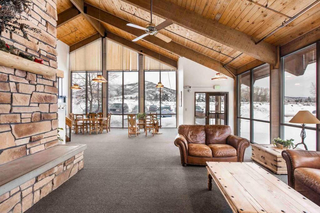 Cozy Top Floor Condo With Mountain Views Park City Exteriör bild